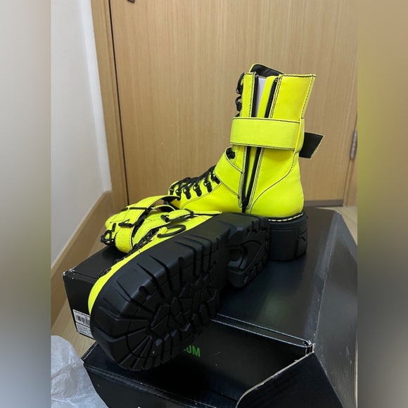 Club Exx Neon Yellow/Green Low Traitor Combat Boots D-Ring Lace Up – NIB - Picture 6 of 9